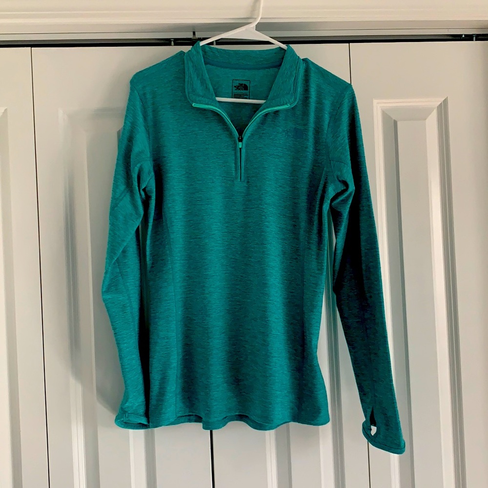NWOT The North Face Pullover